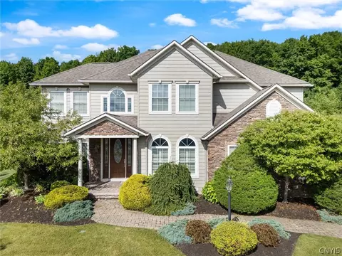 6355 Tulipwood Ln, Jamesville, NY 13078