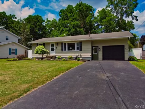 215 Lee Ter, East Syracuse, NY 13057