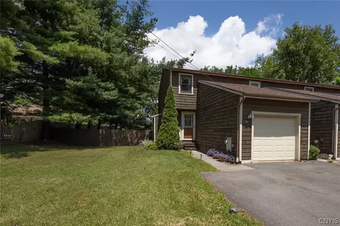 101 Tuller Rd, Syracuse, NY 13212