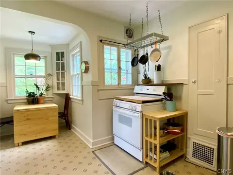 231 Wellington Rd, Syracuse, NY 13214 photo 15