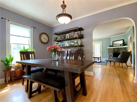 231 Wellington Rd, Syracuse, NY 13214 photo 9