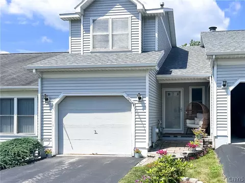 106 Timber Wolf Cir, Geddes, NY 13209