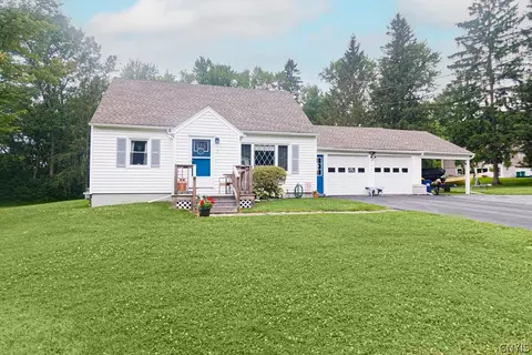 3 Park Dr, Deerfield, NY 13502