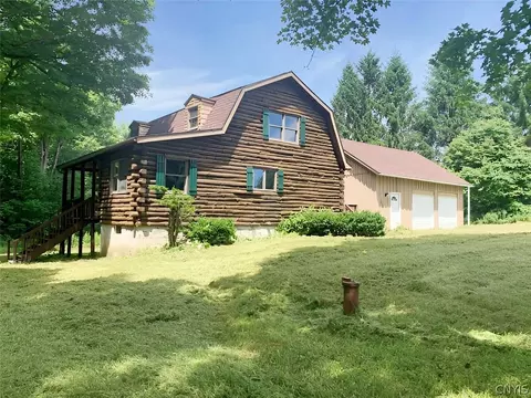 3883 Willowvale Rd, Nelson, NY 13408