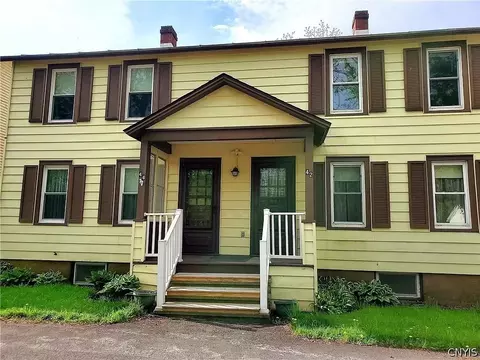 44 Railroad St, Kirkland, NY 13321