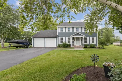2303 Wellington Dr S, Cazenovia, NY 13035