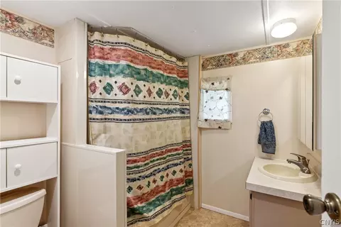744 Silk Rd, Volney, NY 13069 photo 9