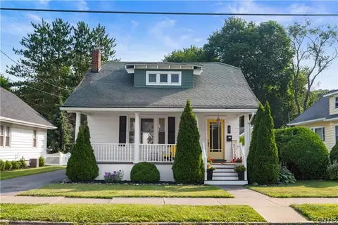 43 Sunnyside Dr, Utica, NY 13501