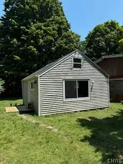120 Gulf Rd, Camillus, NY 13031