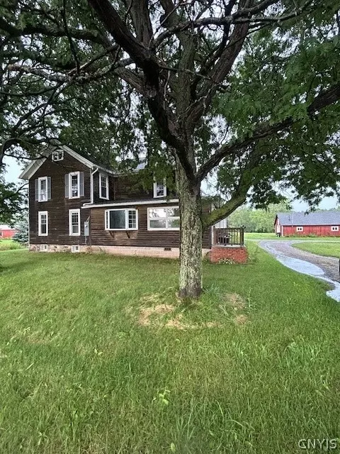 1211 Perry Rd, Covington, NY 14525