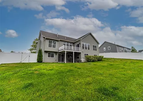 5013 Derringer Dr, Jamesville, NY 13078 photo 4