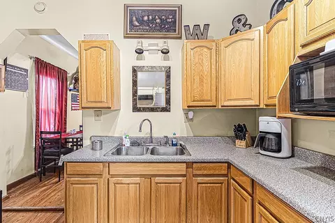 208 E Steele St, Herkimer, NY 13350 photo 7