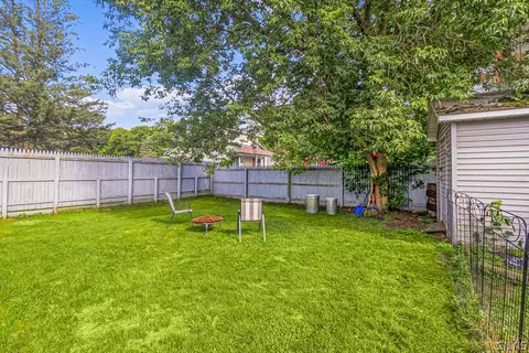 208 E Steele St, Herkimer, NY 13350 photo 4