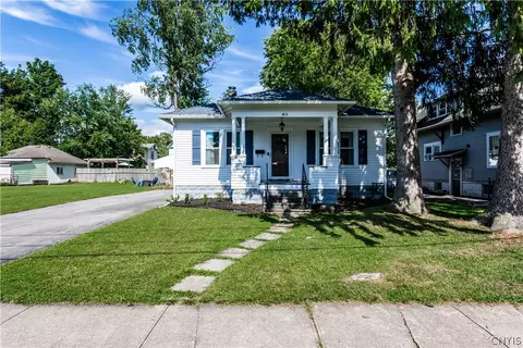 415 Franklin St, Oneida, NY 13421