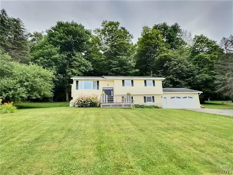 486 Nye Road Rd, Cortlandville, NY 13045
