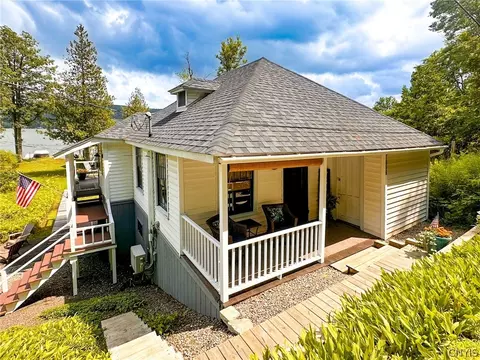7656 State Highway 28, Exeter, NY 13439