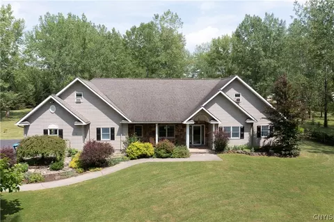 6800 Swamp Rd, Sennett, NY 13021
