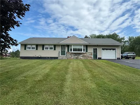 9391 Hayes Rd, Marcy, NY 13403