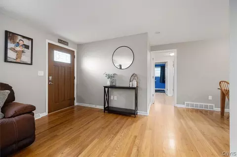 1104 Kinne St, East Syracuse, NY 13057 photo 7