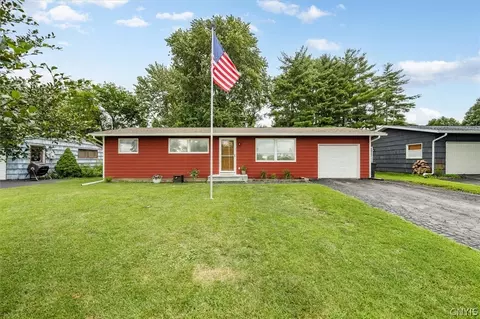 1104 Kinne St, East Syracuse, NY 13057 photo 5
