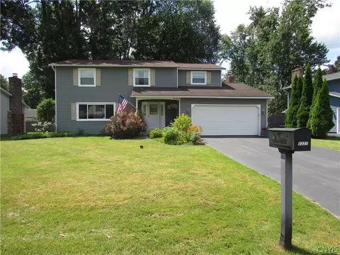 4331 Cinnamon Path, Clay, NY 13090