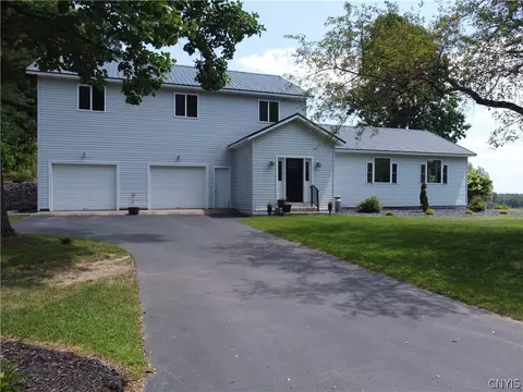 8758 Beckwith Rd, Annsville, NY 13471 photo 2
