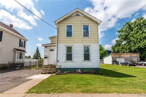 513 W Thomas St, Rome, NY 13440