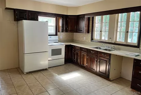 2 Vosburg St, Ilion, NY 13357 photo 23
