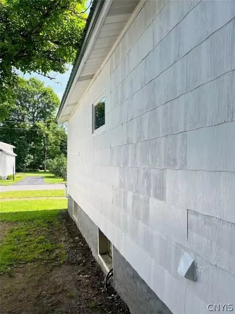 2 Vosburg St, Ilion, NY 13357 photo 8