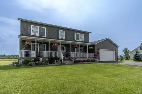28 Grant St, Dexter, NY 13634