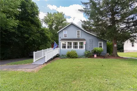 115 Armstrong Rd, Geddes, NY 13209