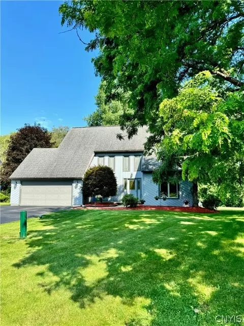 10 Frandin, Salina, NY 13090