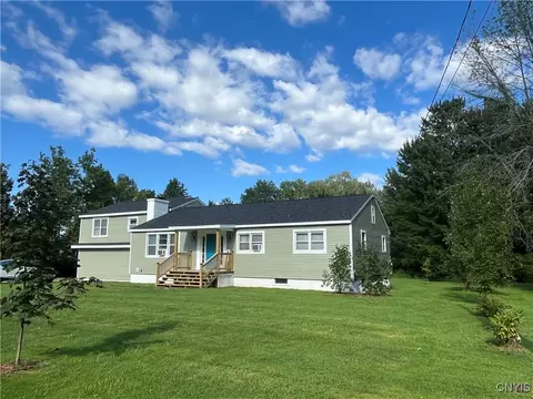 1264 County Route 8, Granby, NY 13069