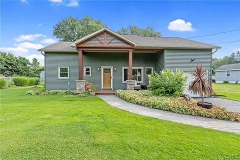 3894 Howlett Hill Rd, Onondaga, NY 13215