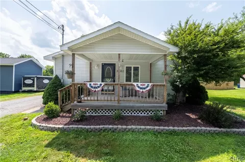 3462 Warners Rd, Camillus, NY 13031