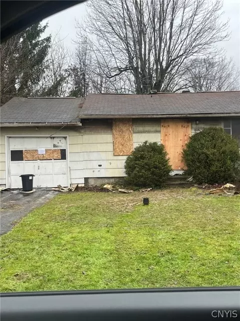 5657 Central Ave, Cicero, NY 13039