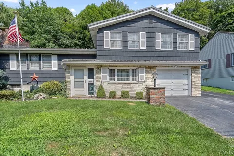 131 Boulder Rd, Geddes, NY 13209