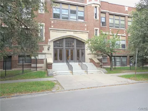917 Madison St #205, Syracuse, NY 13210
