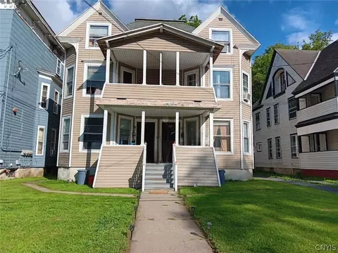 1523 Oneida St, Utica, NY 13501