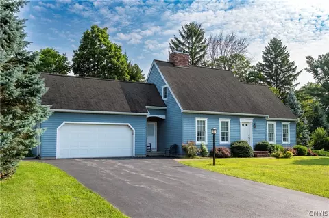 5 Fair Meadow Ln, Kirkland, NY 13323