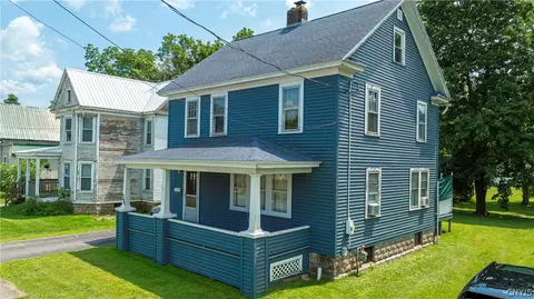 369 Stone St, Oneida, NY 13421 photo 2