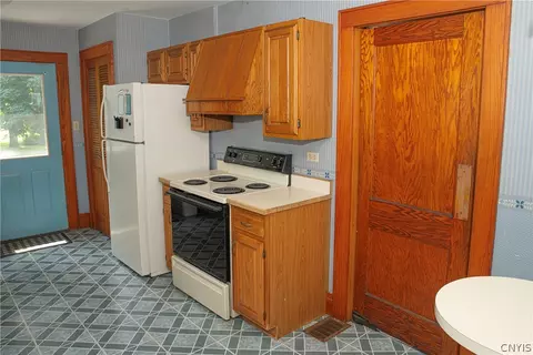 369 Stone St, Oneida, NY 13421 photo 11
