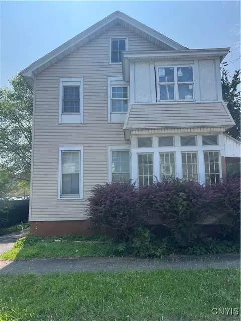 1669 Hager St, Utica, NY 13502