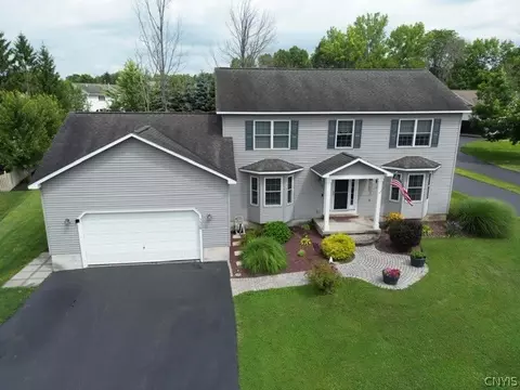3608 Whispering Woods, Baldwinsville, NY 13027