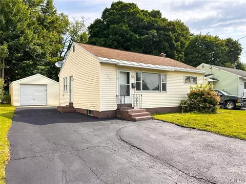 168 Deerfield Dr W, Utica, NY 13502