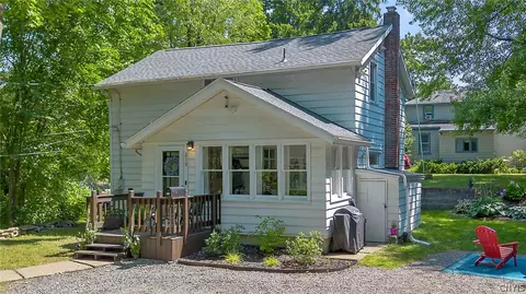 210 S Burdick St, Fayetteville, NY 13066