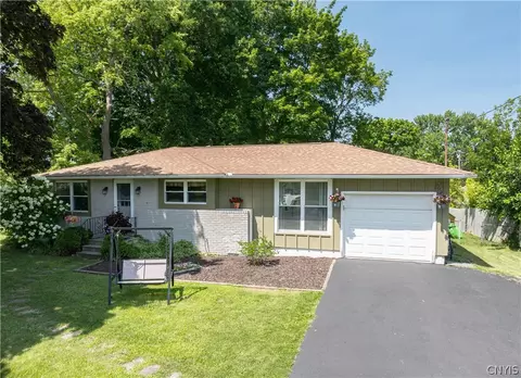 4185 Wetzel Rd, Clay, NY 13090
