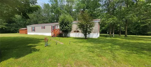 105 Pray Rd #101, Ogdensburg, NY 13669