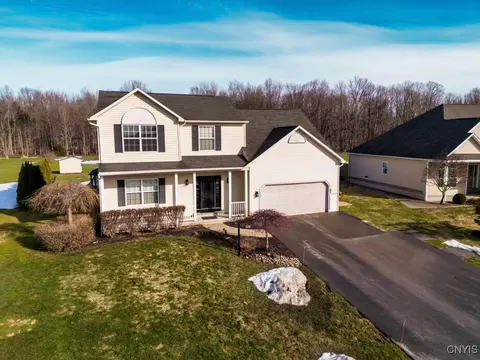 7053 Cattlemans Crossing Rd, Cicero, NY 13039