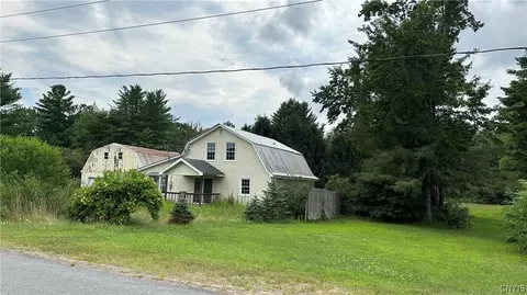 8097 Herder Rd, Vienna, NY 13308